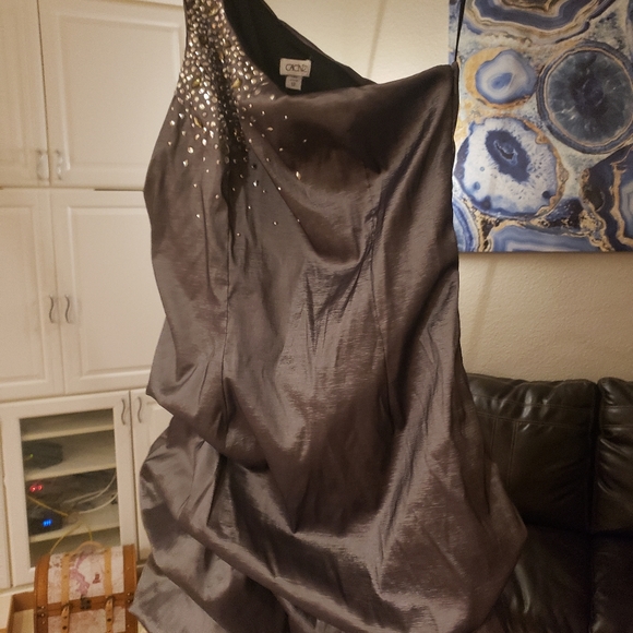 Cache Puff One Sleeve Evening Gown TINY flaw sz 12 - Picture 4 of 11